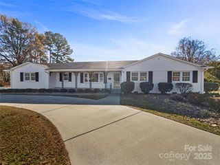 3141 Gardner Park Drive, Gastonia, NC 28054