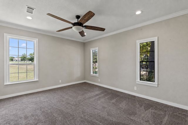109 Bayview Street, Gun Barrel City, TX 75156