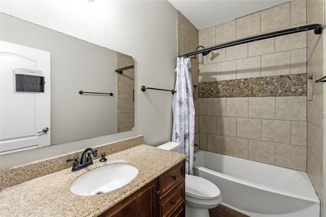 109 Bayview Street, Gun Barrel City, TX 75156