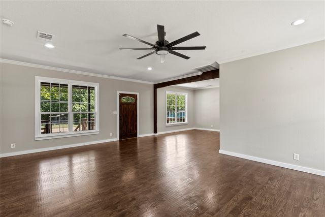 109 Bayview Street, Gun Barrel City, TX 75156