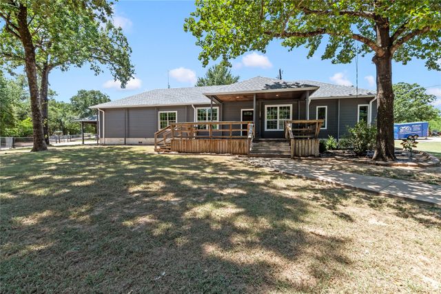 109 Bayview Street, Gun Barrel City, TX 75156