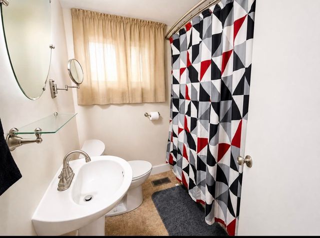 1219 Midland, Salina, KS 67401