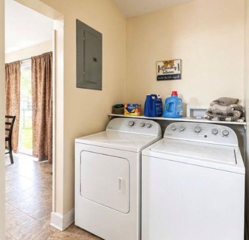 1219 Midland, Salina, KS 67401
