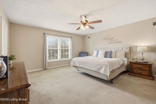 3419 Brookhollow Dr, Louisville, KY 40220