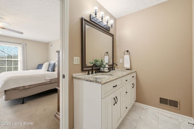 3419 Brookhollow Dr, Louisville, KY 40220