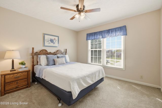 3419 Brookhollow Dr, Louisville, KY 40220