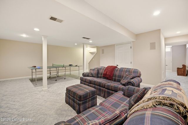 3419 Brookhollow Dr, Louisville, KY 40220