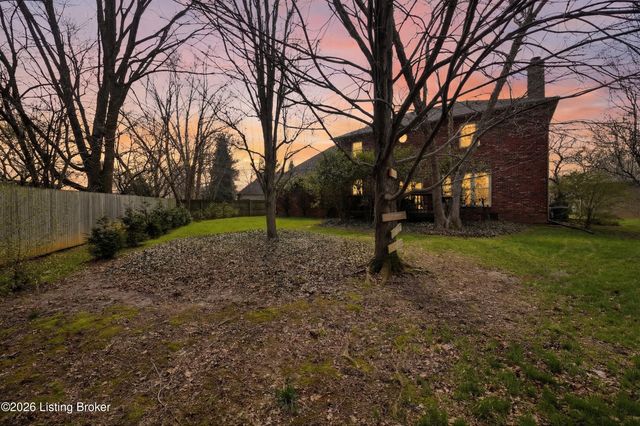 3419 Brookhollow Dr, Louisville, KY 40220