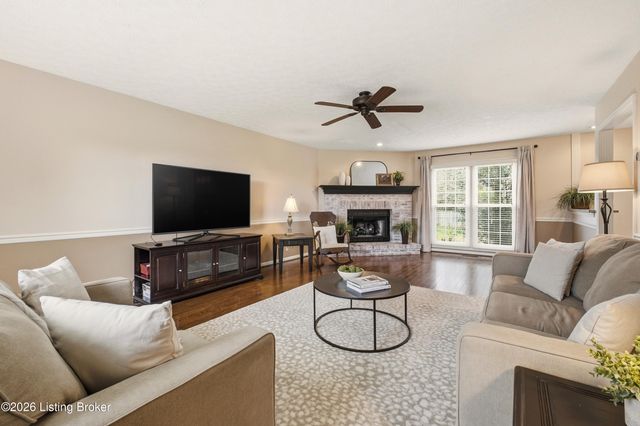 3419 Brookhollow Dr, Louisville, KY 40220