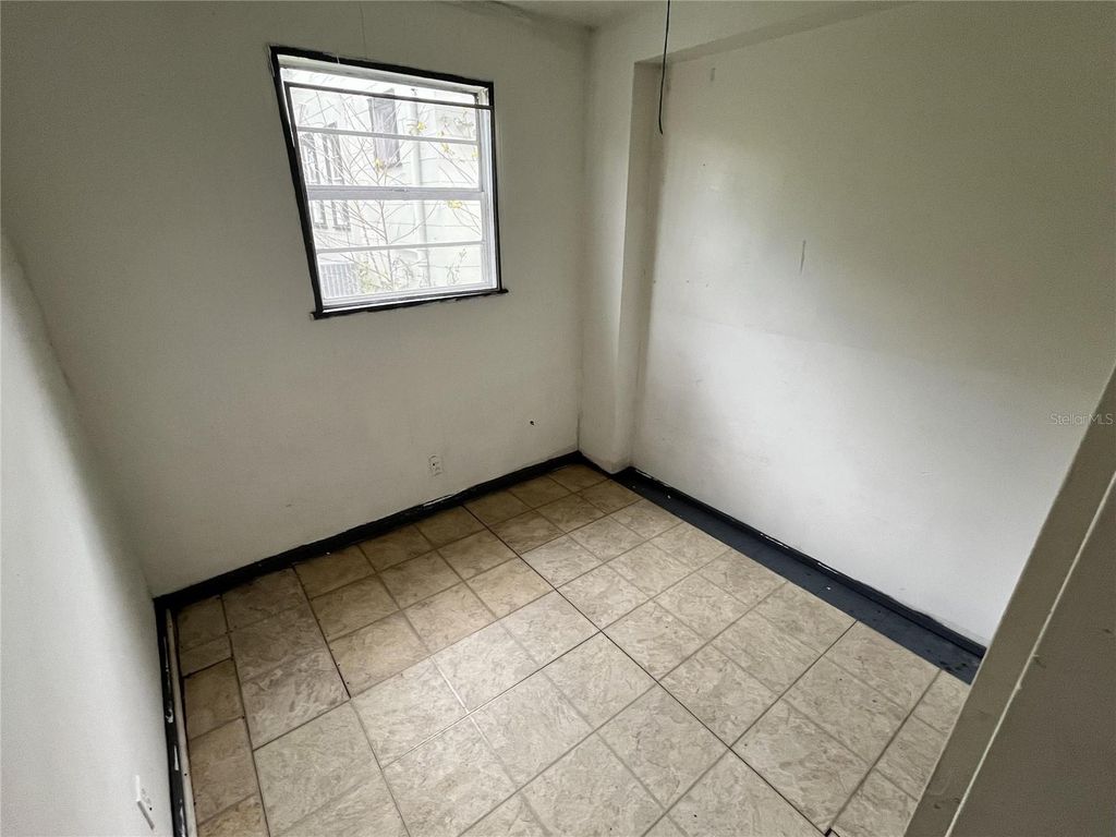 124 DAYTONA AVENUE 1, Holly Hill, FL 32117