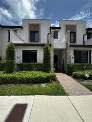 328 NE 208th Ter, Miami, FL 33179