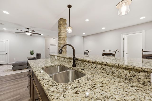 305 Eagle Drive, Nicholasville, KY 40356