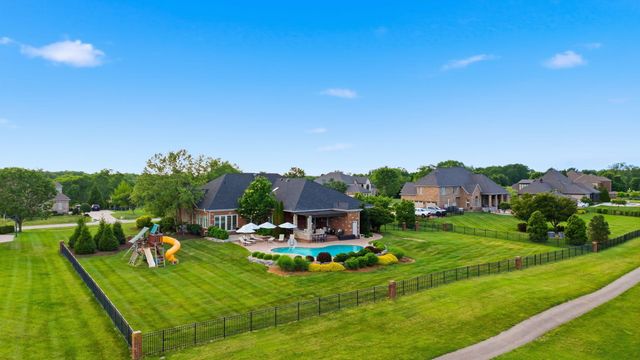 305 Eagle Drive, Nicholasville, KY 40356