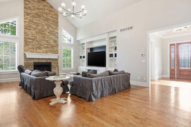 305 Eagle Drive, Nicholasville, KY 40356