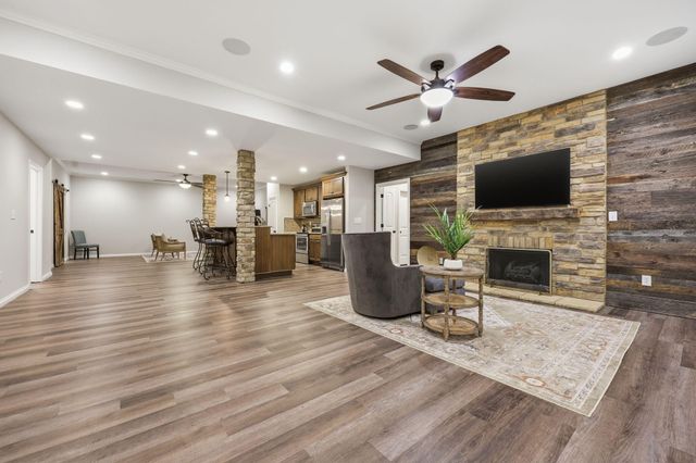 305 Eagle Drive, Nicholasville, KY 40356