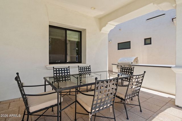 3927 E CRITTENDEN Lane, Phoenix, AZ 85018