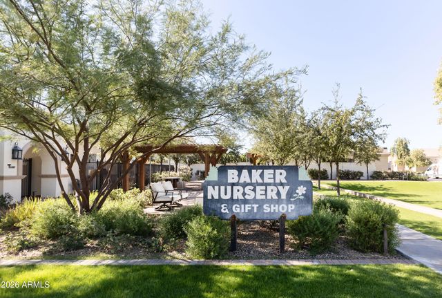 3927 E CRITTENDEN Lane, Phoenix, AZ 85018