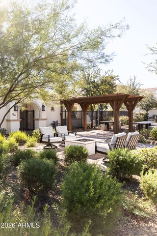 3927 E CRITTENDEN Lane, Phoenix, AZ 85018