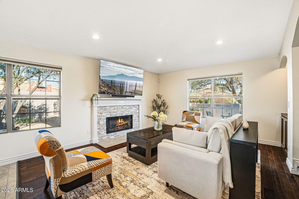 Image 11 of property listing at 5444 E KINGS Avenue, Scottsdale, AZ 85254