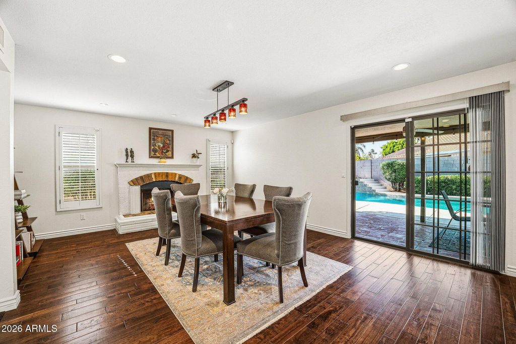 Image 14 of property listing at 5444 E KINGS Avenue, Scottsdale, AZ 85254