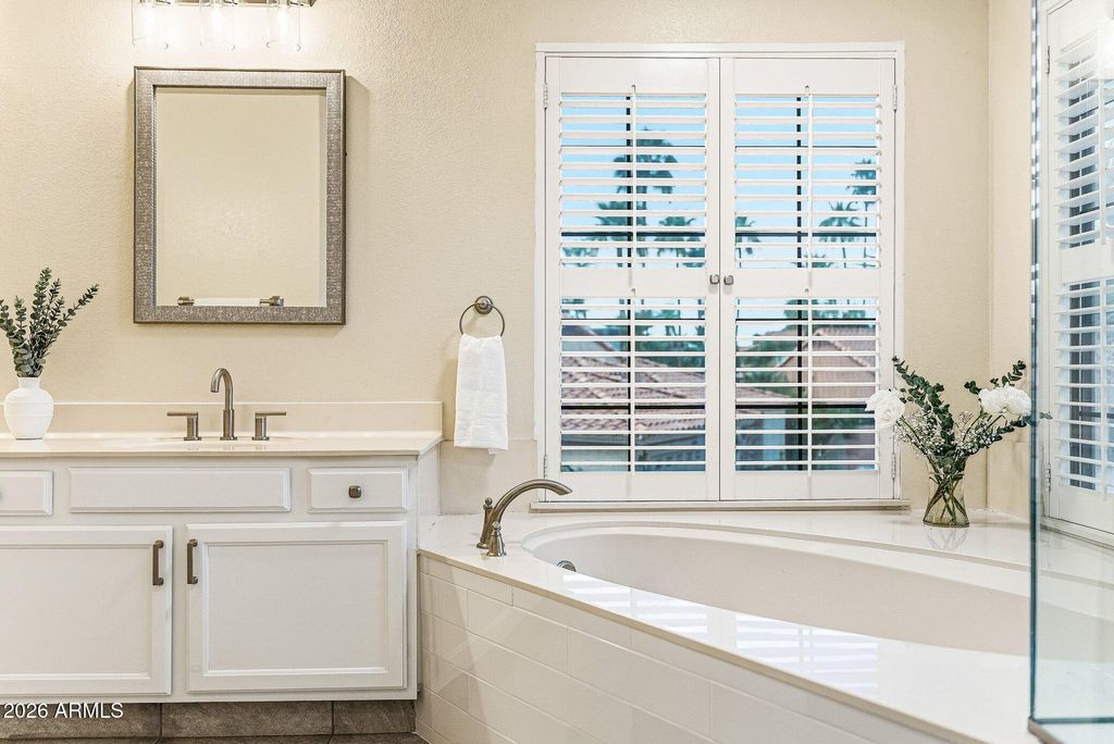 Image 28 of property listing at 5444 E KINGS Avenue, Scottsdale, AZ 85254