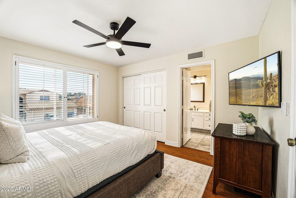 Image 31 of property listing at 5444 E KINGS Avenue, Scottsdale, AZ 85254