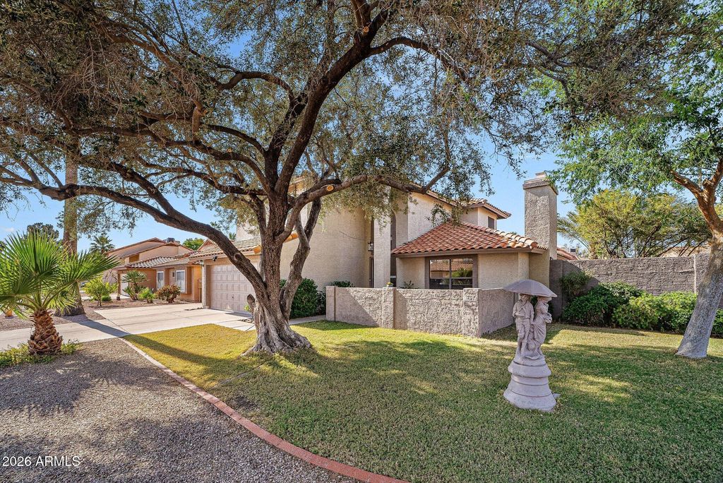 Image 4 of property listing at 5444 E KINGS Avenue, Scottsdale, AZ 85254