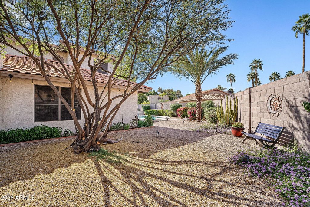 Image 42 of property listing at 5444 E KINGS Avenue, Scottsdale, AZ 85254