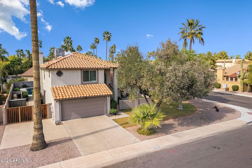 Image 6 of property listing at 5444 E KINGS Avenue, Scottsdale, AZ 85254