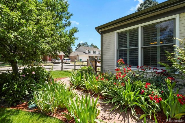 5301 S Garland Way, Littleton, CO 80123