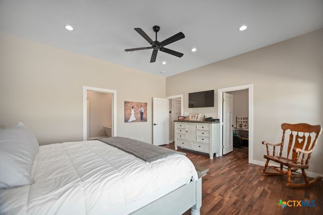55 State Highway 316, Port Lavaca, TX 77979