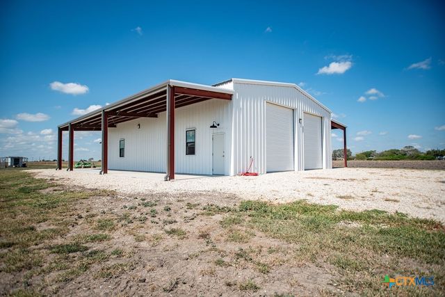 55 State Highway 316, Port Lavaca, TX 77979