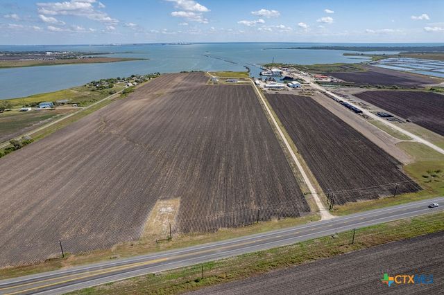 55 State Highway 316, Port Lavaca, TX 77979