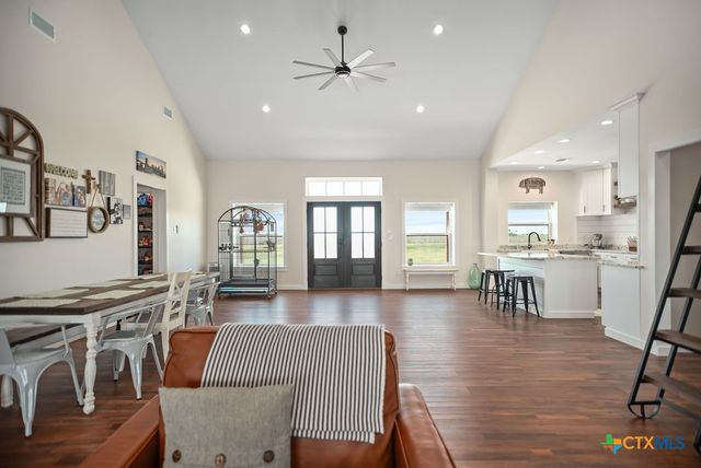 55 State Highway 316, Port Lavaca, TX 77979