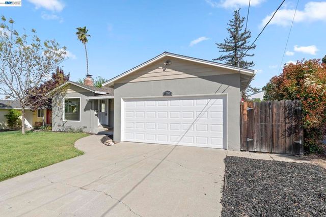 2950 Kelly St, Livermore, CA 94551