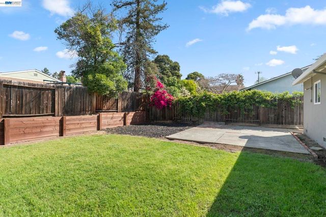 2950 Kelly St, Livermore, CA 94551