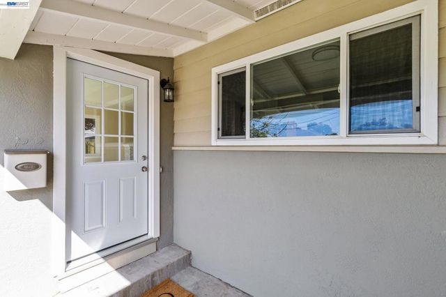 2950 Kelly St, Livermore, CA 94551