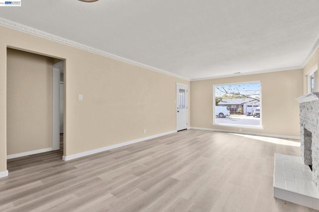 2950 Kelly St, Livermore, CA 94551