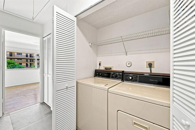 2627 NE 15th Street, Pompano Beach, FL 33062
