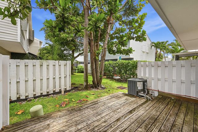 2627 NE 15th Street, Pompano Beach, FL 33062