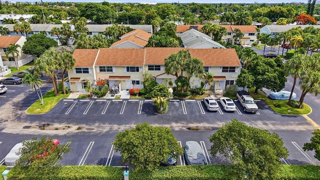 2627 NE 15th Street, Pompano Beach, FL 33062