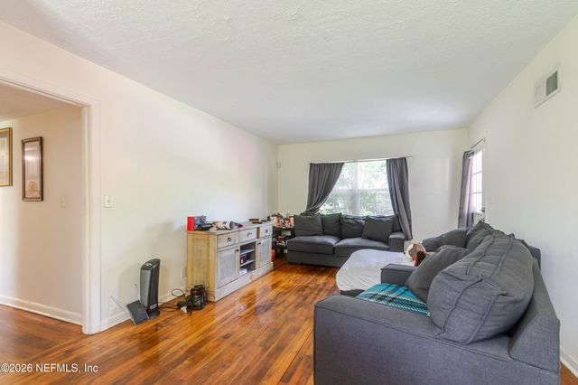 6501 MITFORD Road, Jacksonville, FL 32210