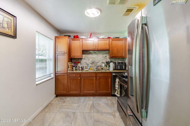 6501 MITFORD Road, Jacksonville, FL 32210