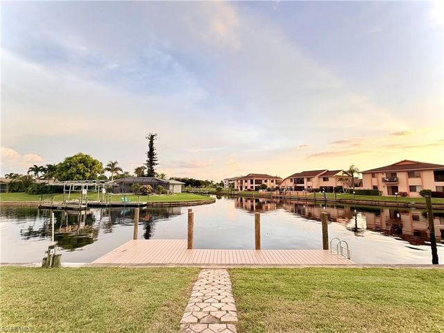 814 Victoria DR, Cape Coral, FL 33904