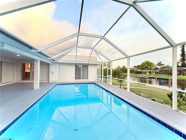 814 Victoria DR, Cape Coral, FL 33904
