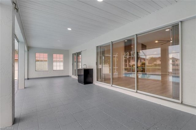 814 Victoria DR, Cape Coral, FL 33904