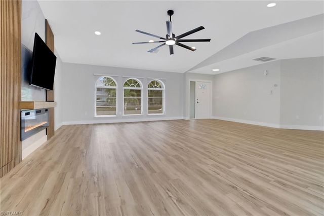 814 Victoria DR, Cape Coral, FL 33904