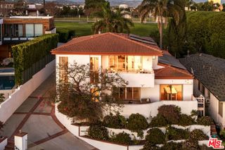 905 Berkeley Street, Santa Monica, CA 90403