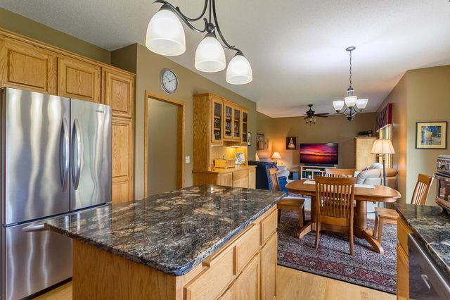 3895 Arlington Drive, Woodbury, MN 55129