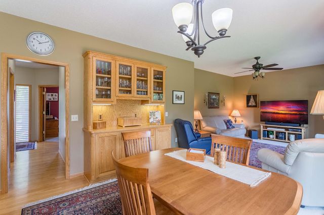 3895 Arlington Drive, Woodbury, MN 55129